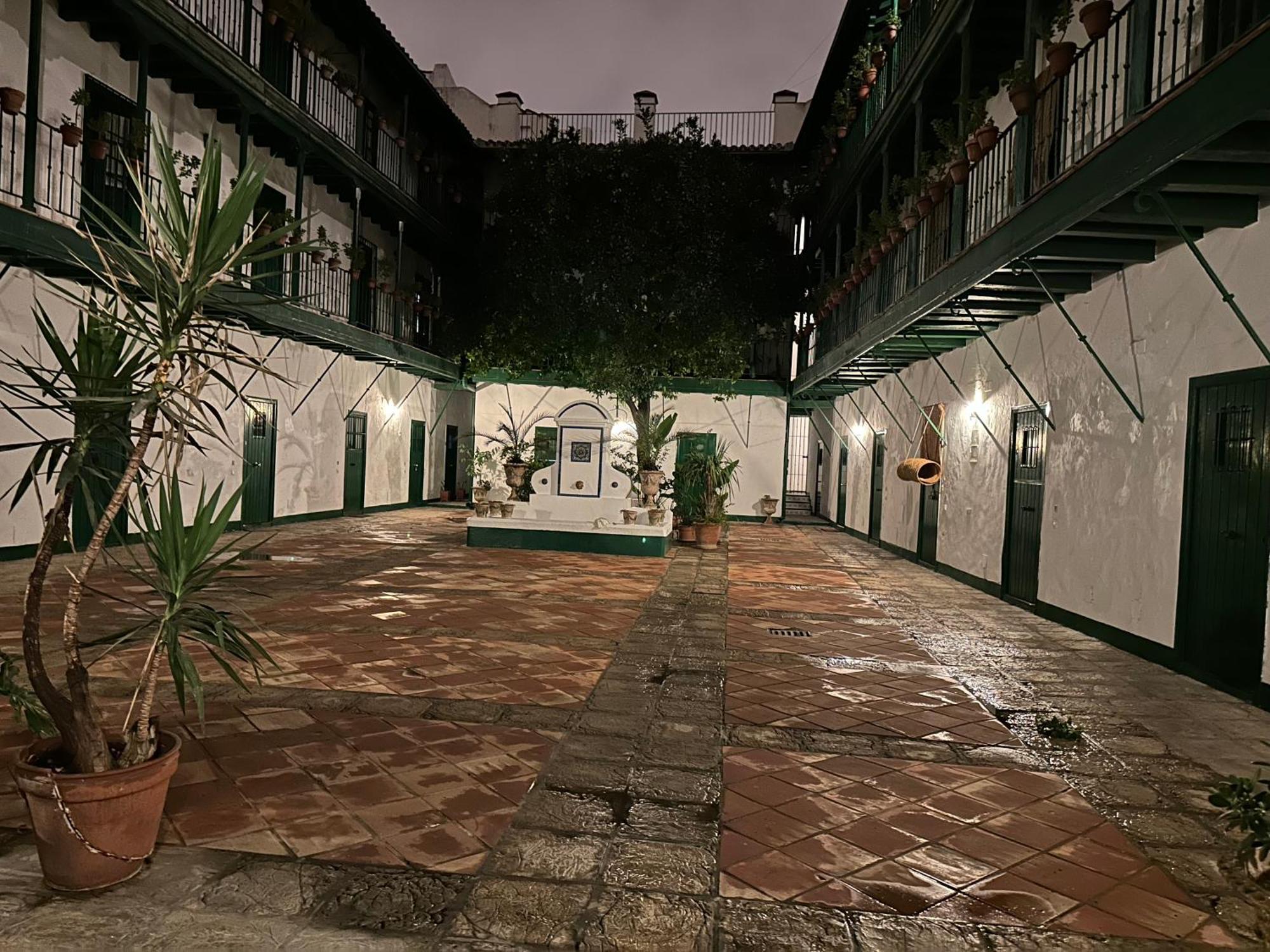 Casa Duque Compartida Familiar 2- Habitacion Bano Propio Sevilla Exterior foto