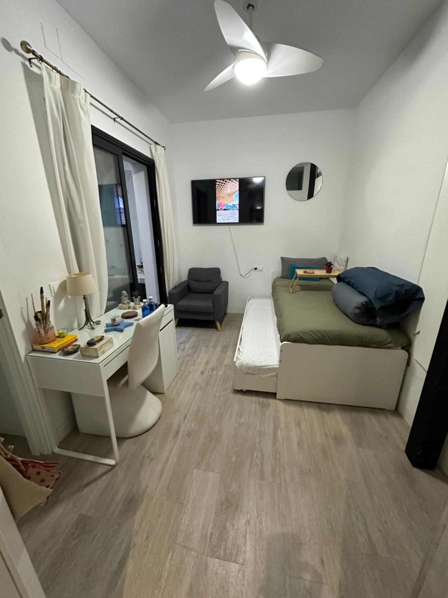Casa Duque Compartida Familiar 2- Habitacion Bano Propio Sevilla Exterior foto